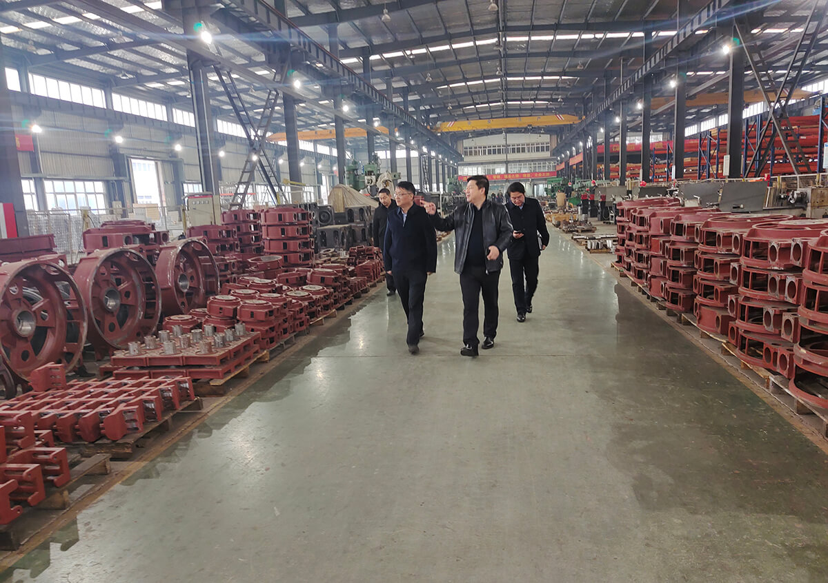 長豐縣縣委常委、雙鳳開發(fā)區(qū)領(lǐng)導(dǎo)蒞臨我司調(diào)研