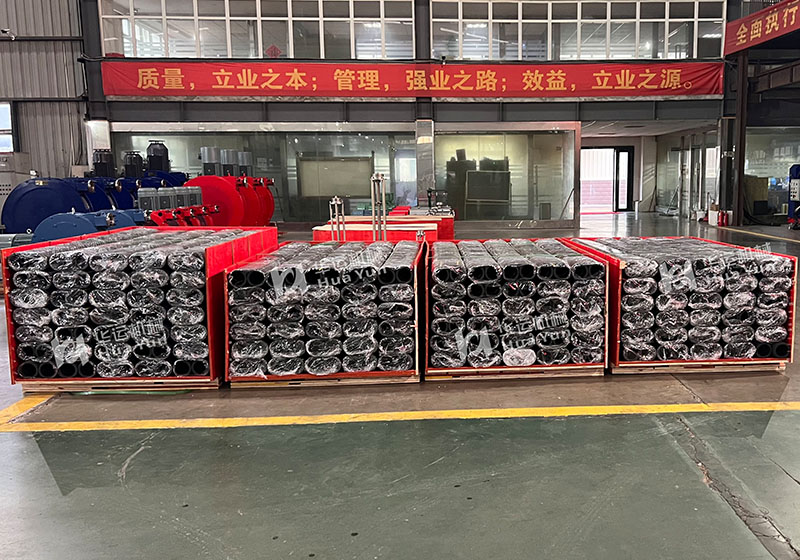 華運為某集團(tuán)定制的四百根軟管制造完畢等待交付使用