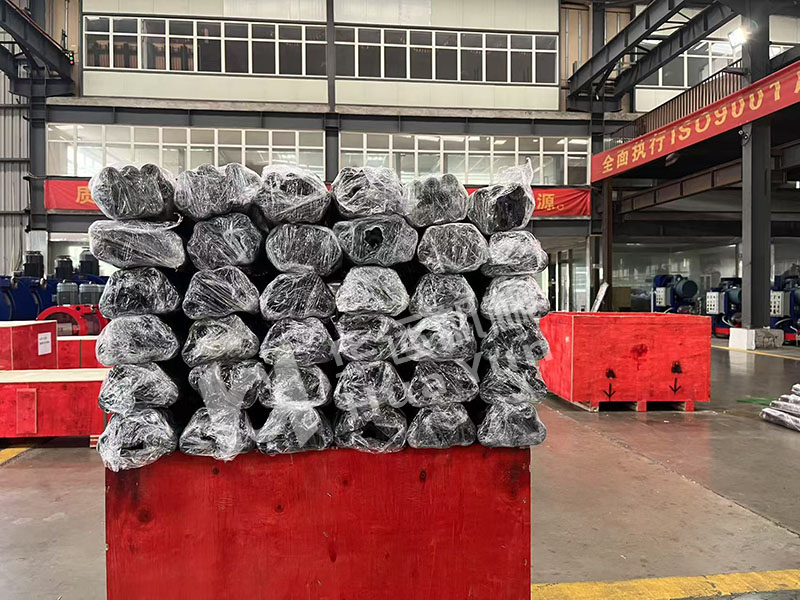 華運(yùn)機(jī)械一批軟管泵定制軟管生產(chǎn)完畢，彰顯專業(yè)制造實(shí)力